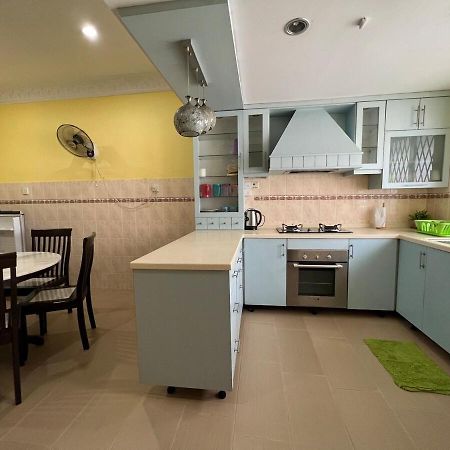Rini Utama Homestay Skudai Exterior foto