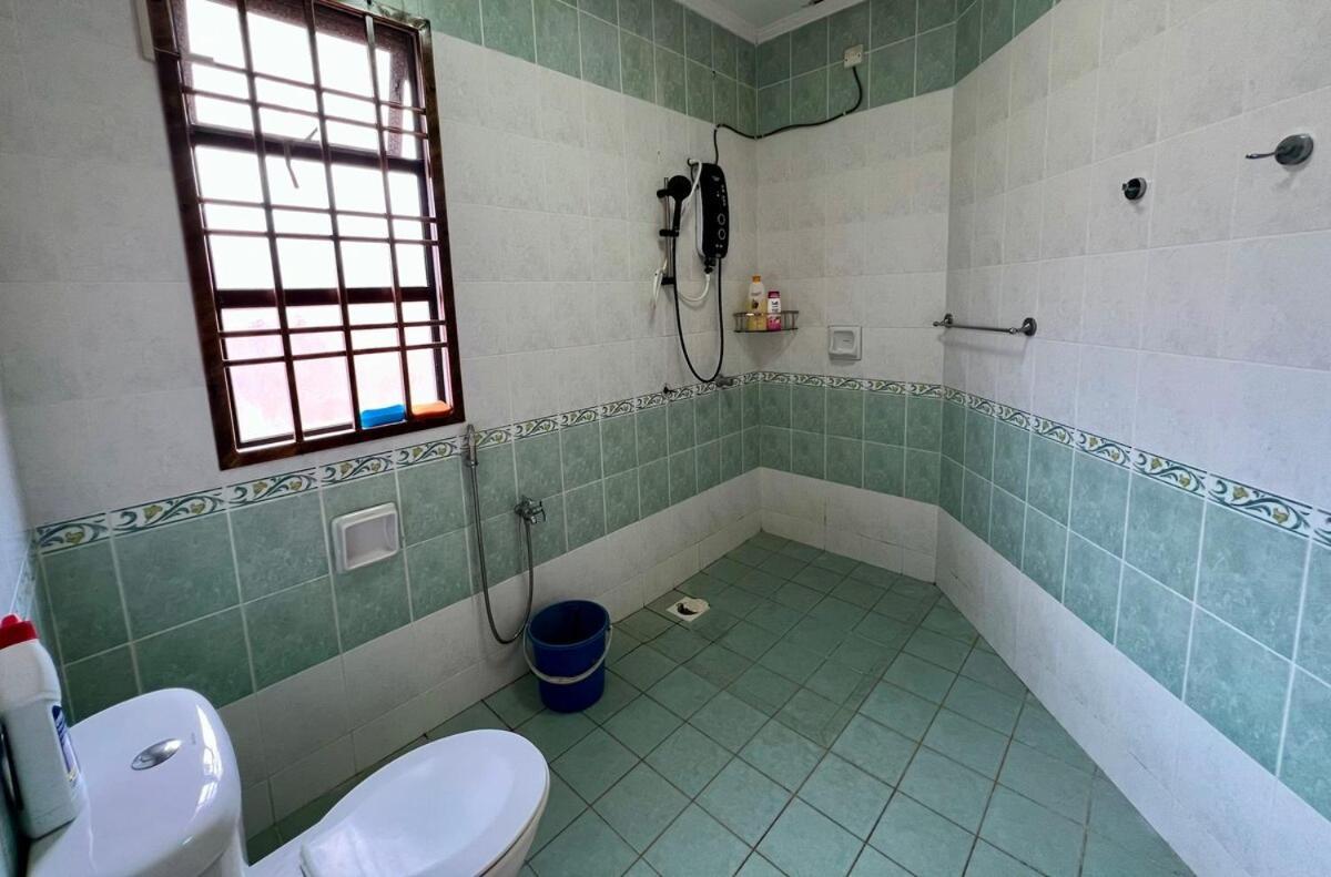 Rini Utama Homestay Skudai Exterior foto