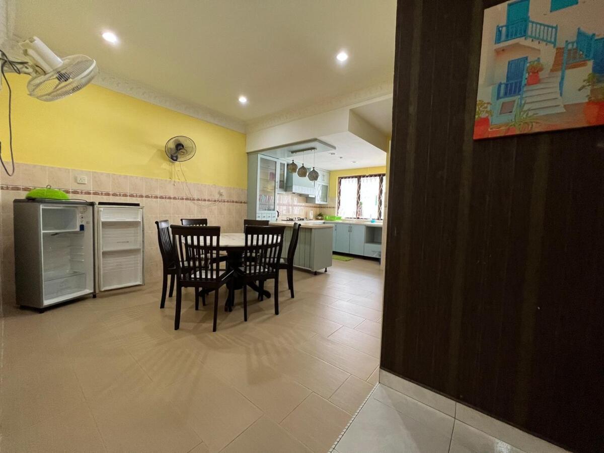 Rini Utama Homestay Skudai Exterior foto