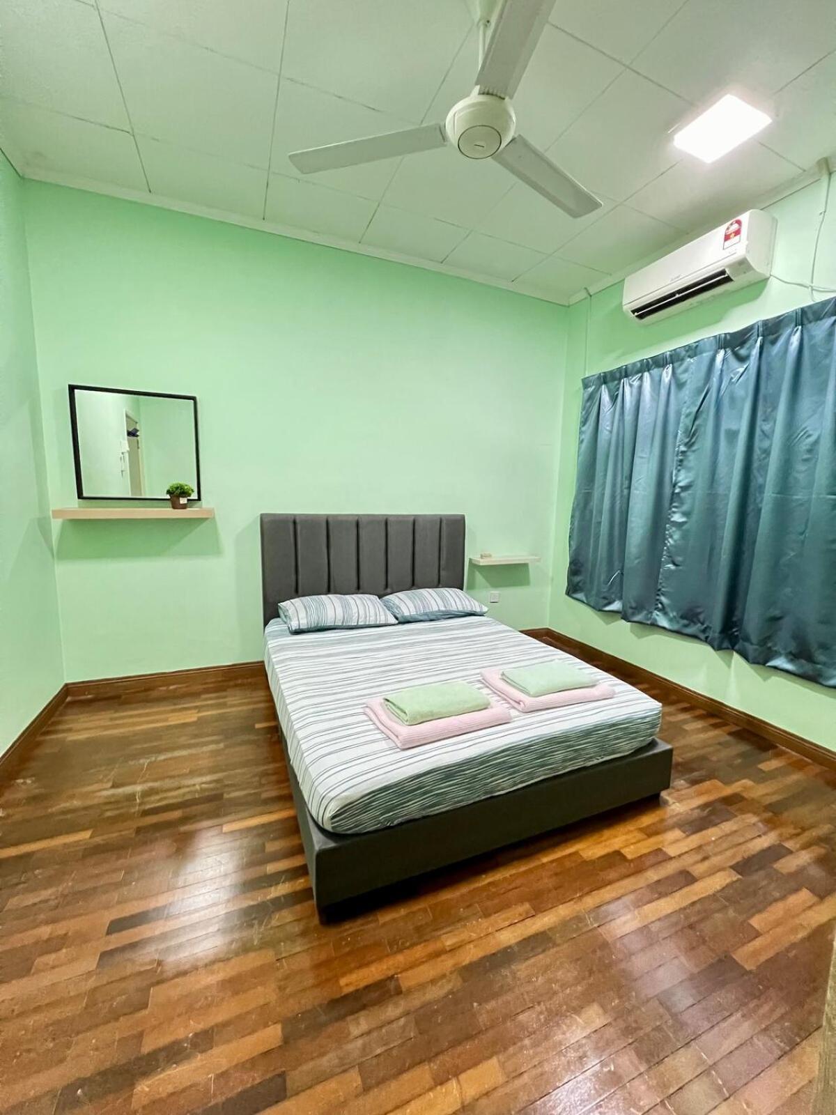 Rini Utama Homestay Skudai Exterior foto